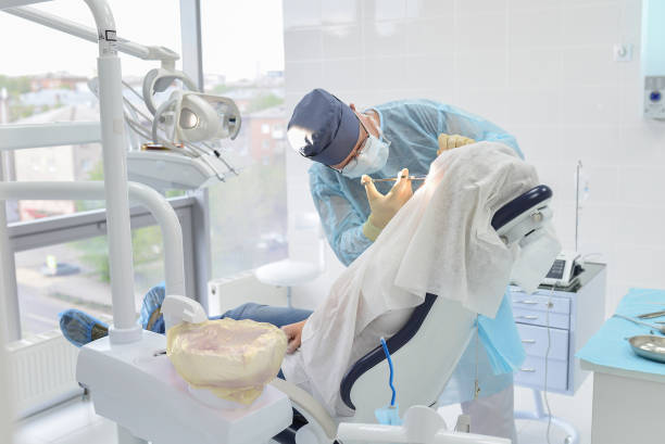 Best Emergency Tooth Extraction in Opa Locka, FL